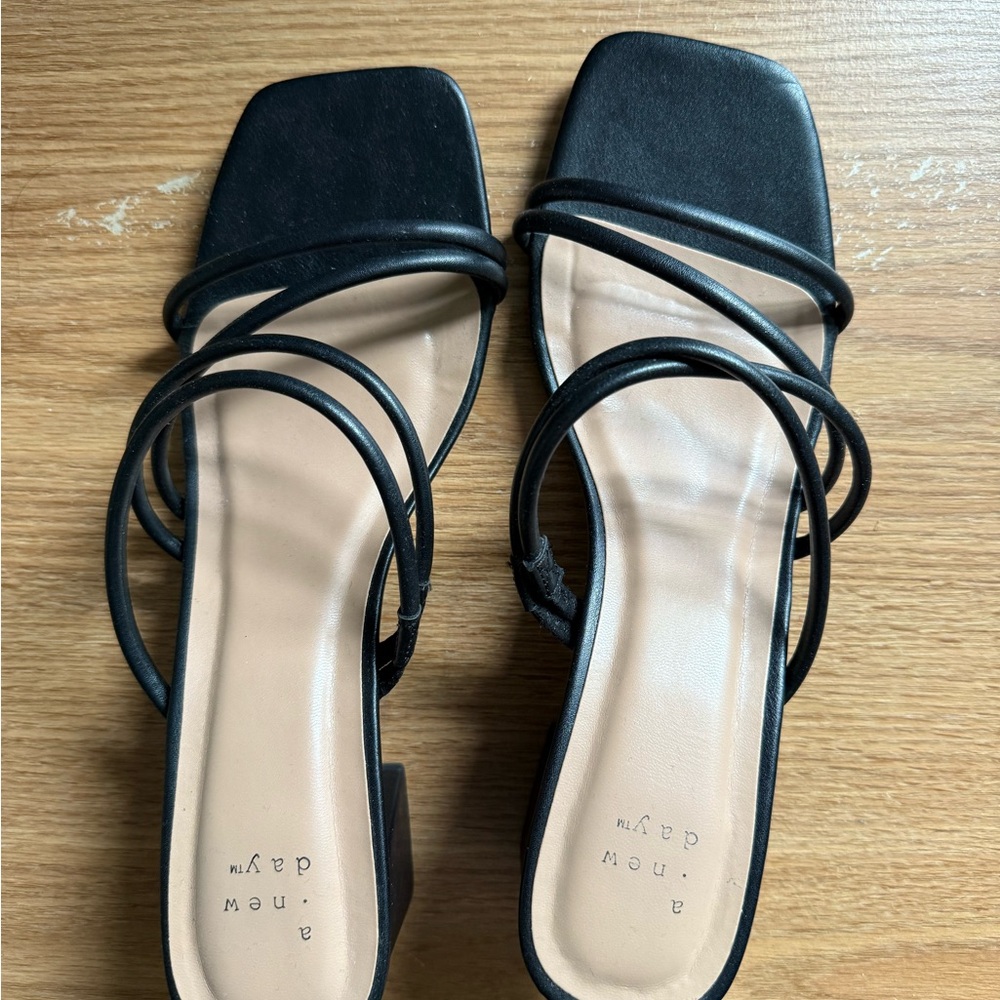 A New Day Black Heeled Shoes with Elegant Straps